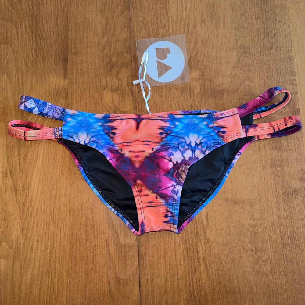 NEW Perfect Vacation Patterned Bikini Swim Bottoms Colorful Size Medium